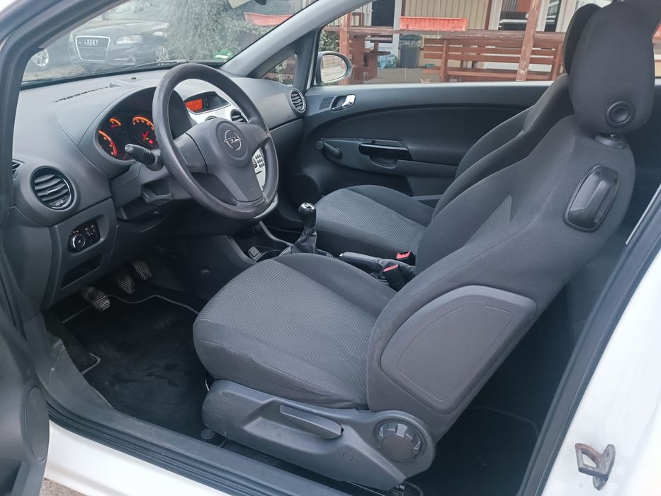 2013 Opel Corsa D Facelift - 1.3 benzina Euro 5 - Clima