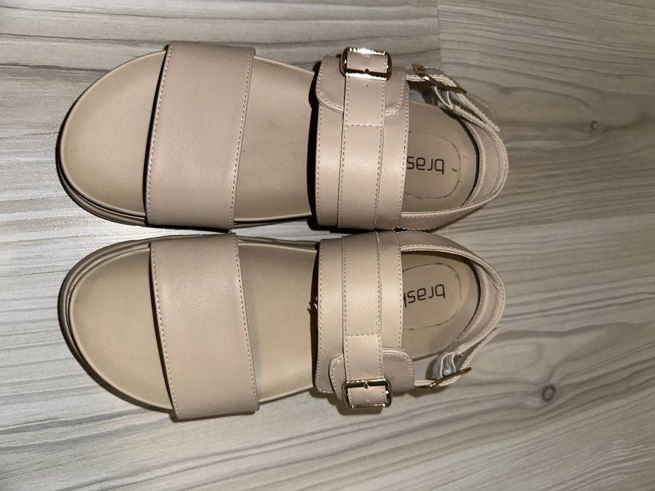 Сандали от бренда Braska летние