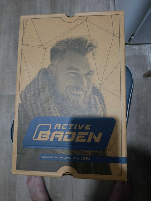 Кроссовки новые...