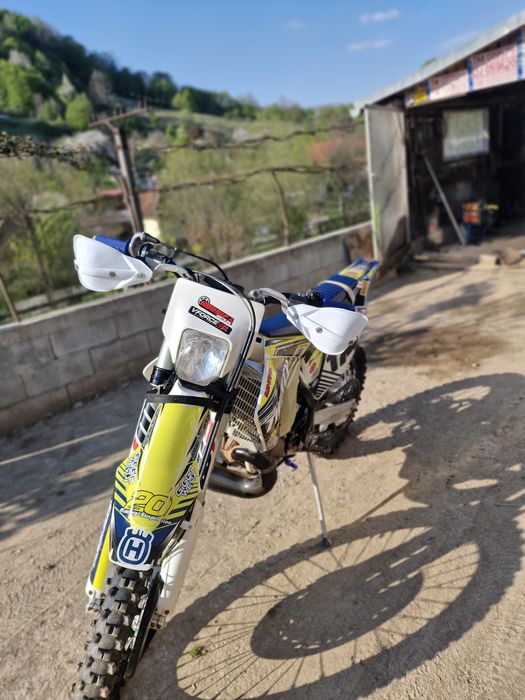 Vând husqvarna te300