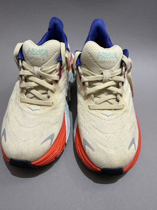 Hoka 36 de vanzare