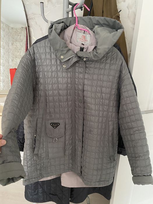 Продается женская куртка