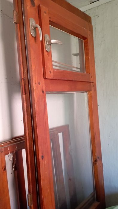 Масивна дървена дограма. Различни конфигурации и размери.