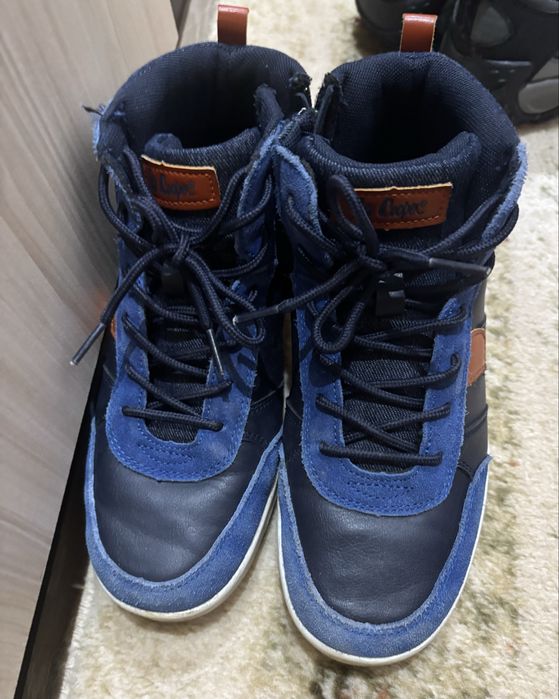 Боти и маратонки Adidas Lee cooper и други