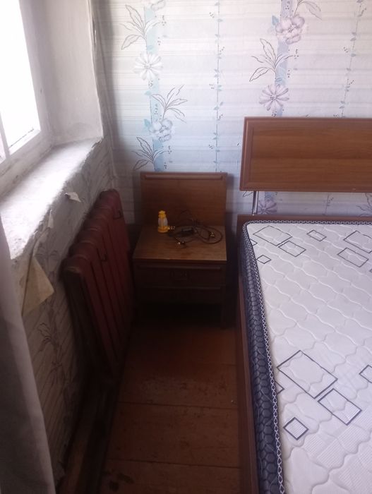 Продам кровать с матрасом