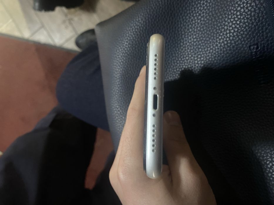 Айфон хр 128гб 76%