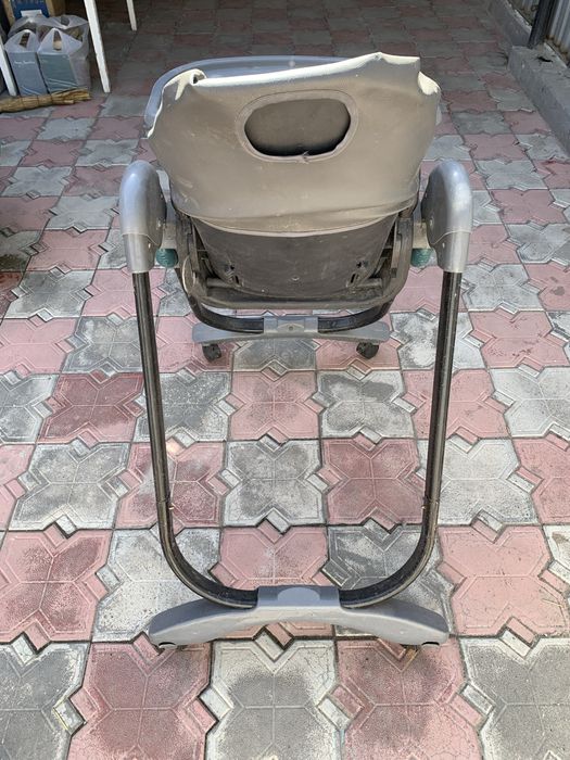 Продам велосипед децкое кресло и каляску