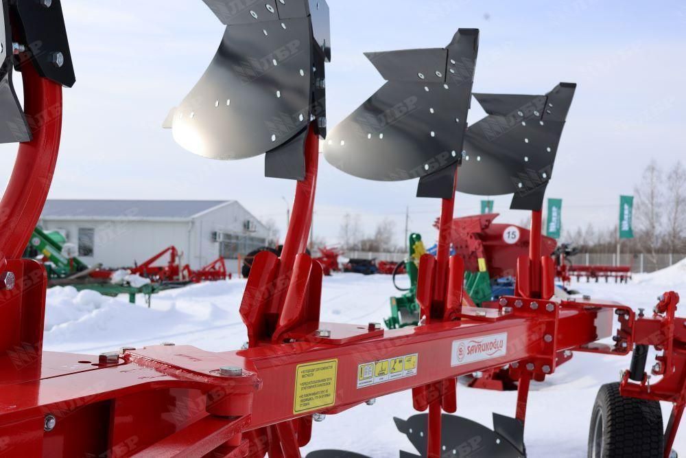 Плуг оборотный ТОР 3 (2+1) сплошной отвал