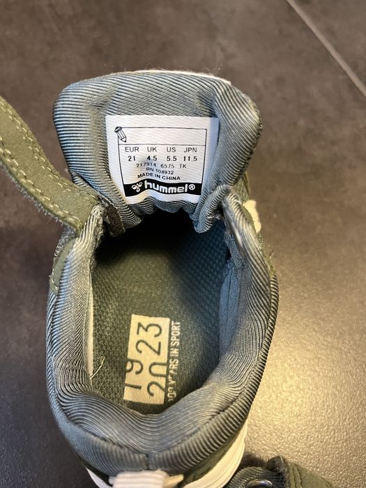 Adidasi hummel nr 21
