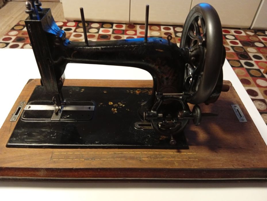 Шевна машина много стара