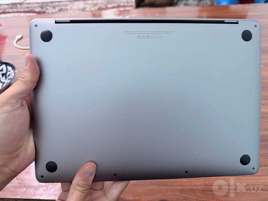 MacBock sotiladi i5 8gb