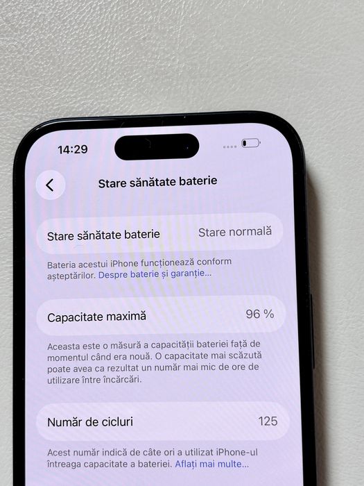 Curier 5 ron. iphone 15 pro ca nou bateria 96% folie si husa