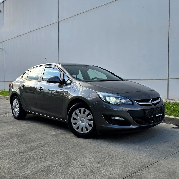 Opel Astra Opel Astra J Sedan 1.6 Benzina + GPL 2018 151.393 KM EURO 6