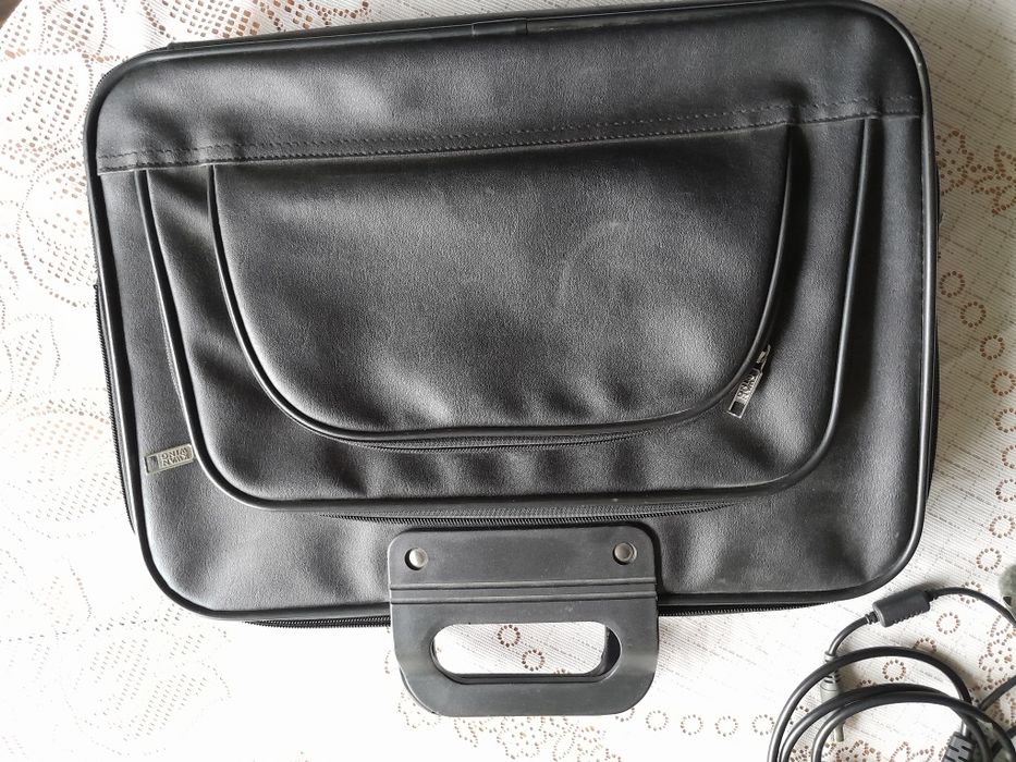 Кожена  чанта  за  лаптоп и  други