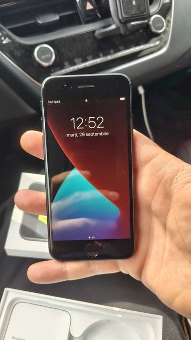 Iphone SE , Black , 64GB, an 2020, NOU