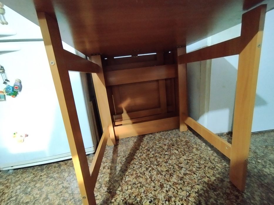 Стол книжка в хорошем состоянии