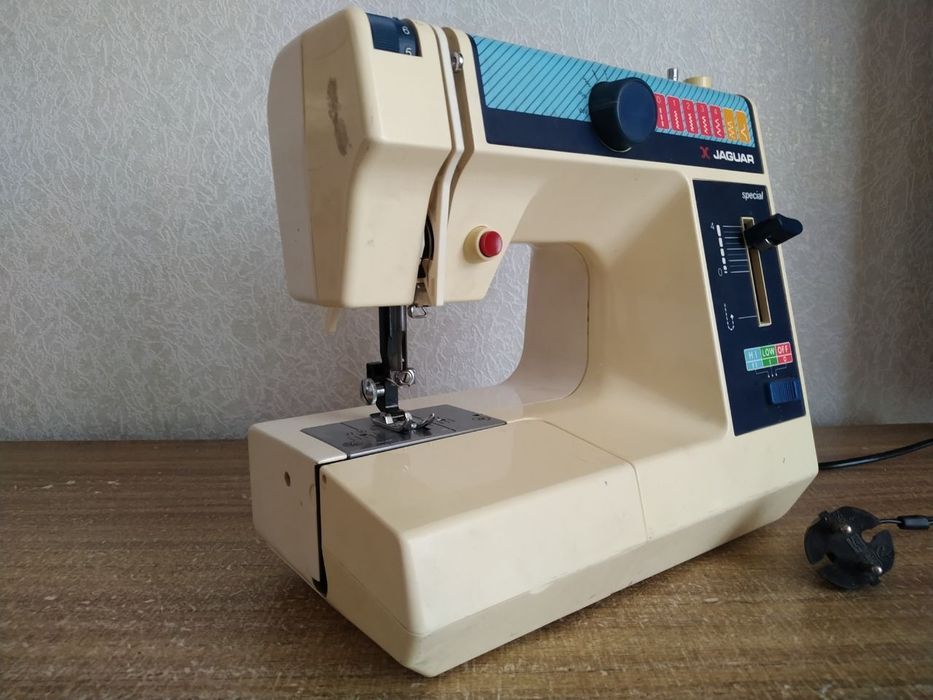 Электро-механическая мини швейная машина