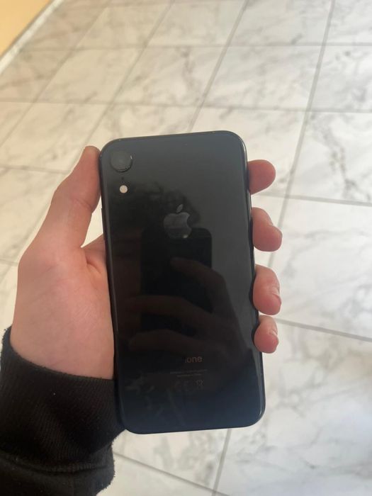 Продам айфон xr 64