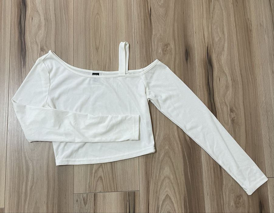 Нови блузи и тениски