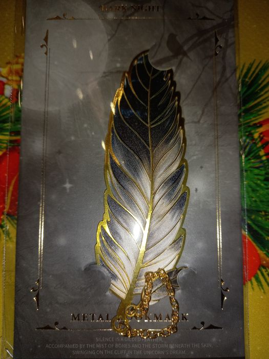 Страхотни метални разделители за книги