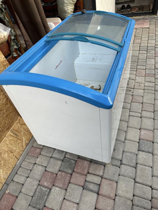 Морозильный ларь,морозильник