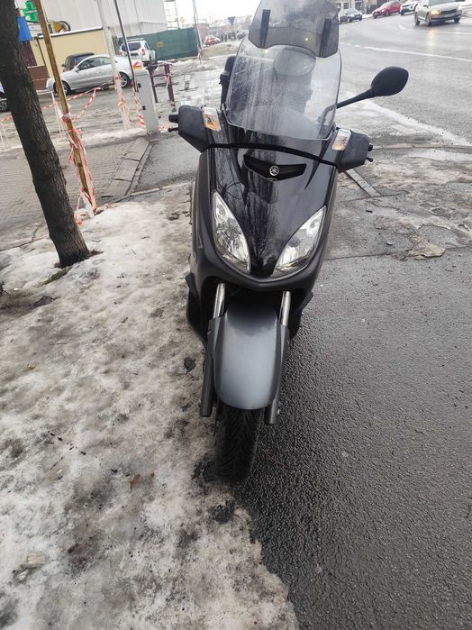 Yamaha x max 250i