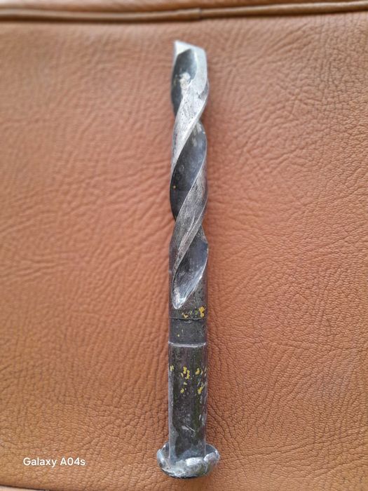 Продается слесарное зубило