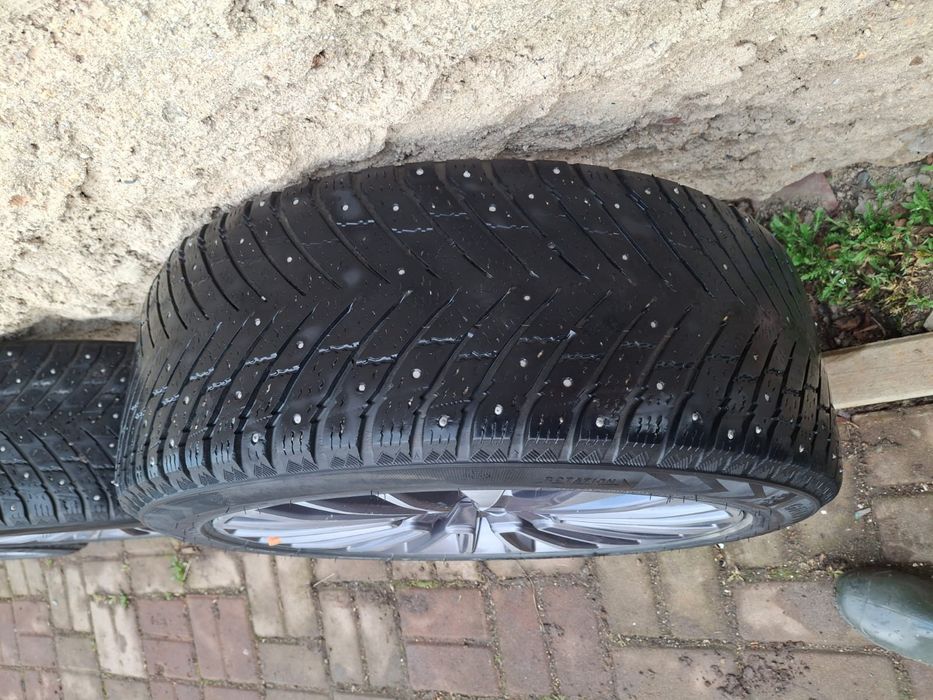 Продаются колёса.