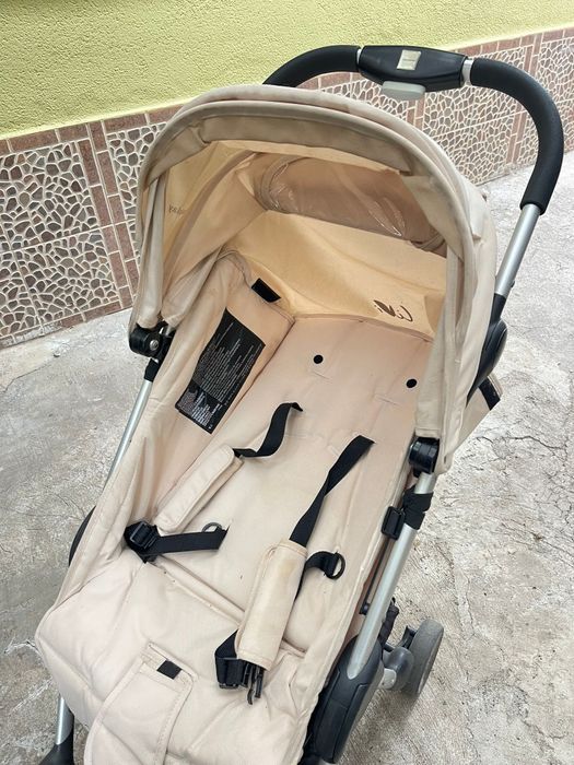 Cărucior pentru copii