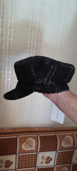 Женска кепи,щерсть