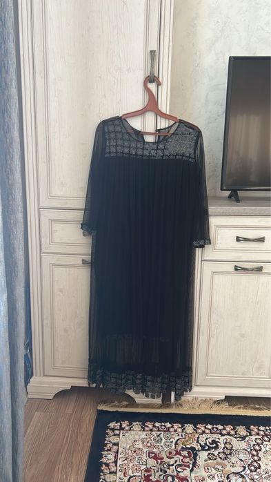 Платья повседневные и нарядные