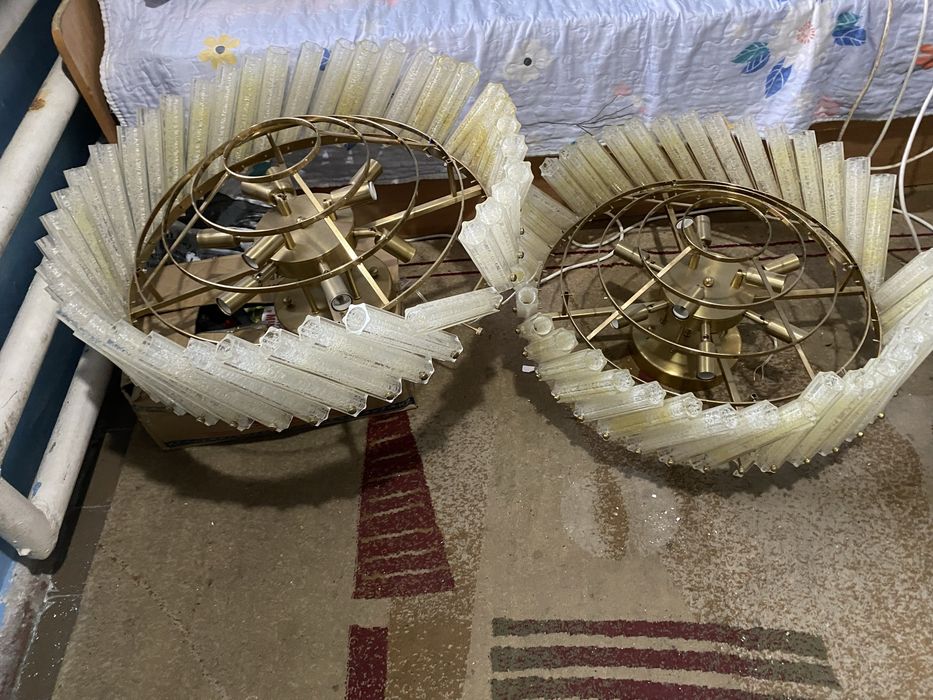 Продам люстру вы хорошем состоянии