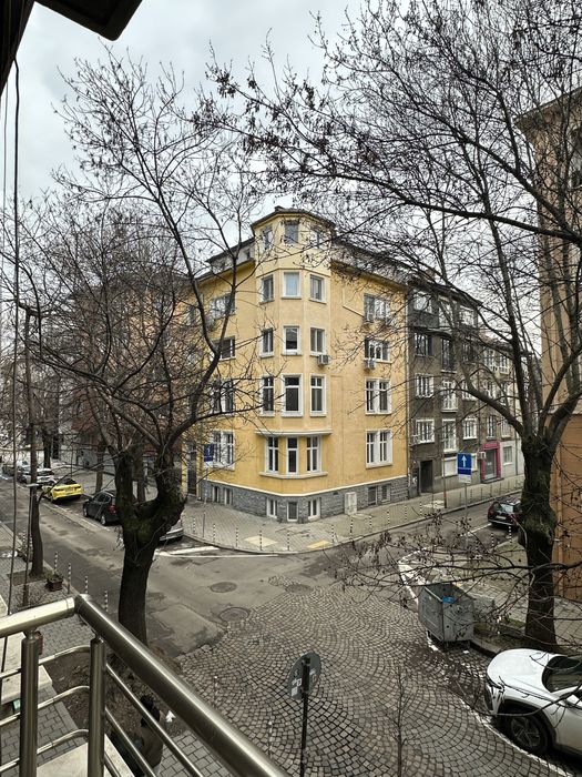 Апартамент под наем в Докторски паметник