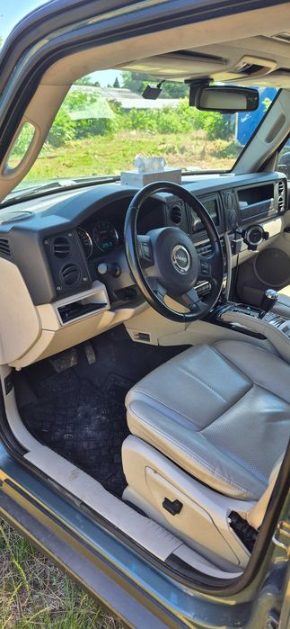 km reali 165 000 jeep commander foarte bine intretinut