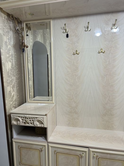 Шкаф для прихожей