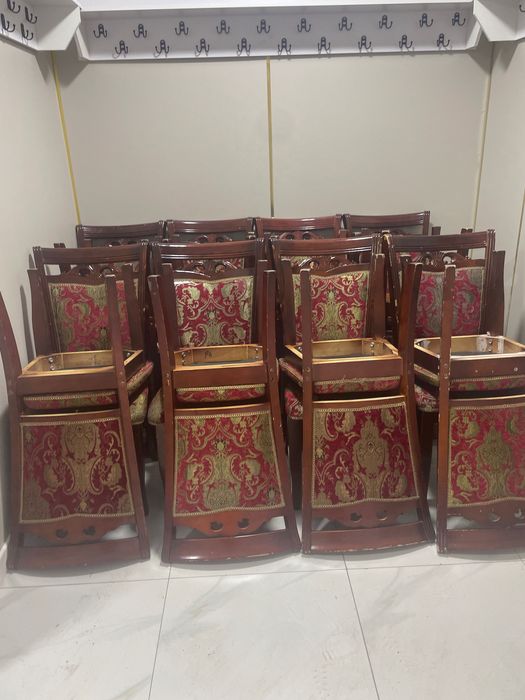 Шикарные стулья для помещения