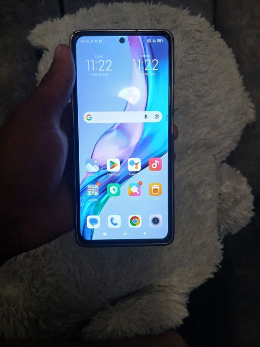 Телефон Xiaomi 11t