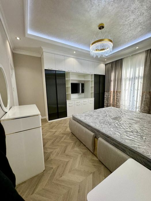 Продаю Новый Евролюкс Квартира 3/7/10 Ж.кМилано Яккасарай Глинка 101м2