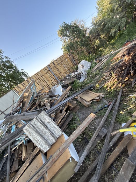 Дрова, доски, строи материал