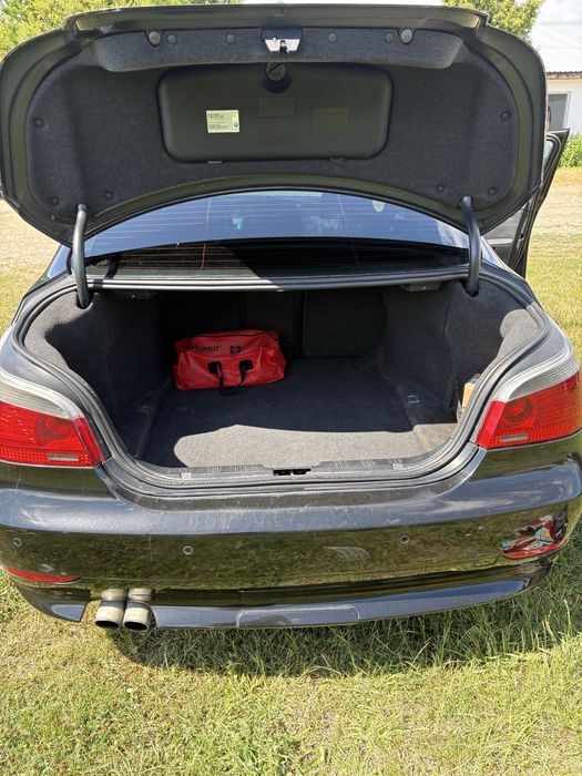 BMW Seria 5 525d E60 2004