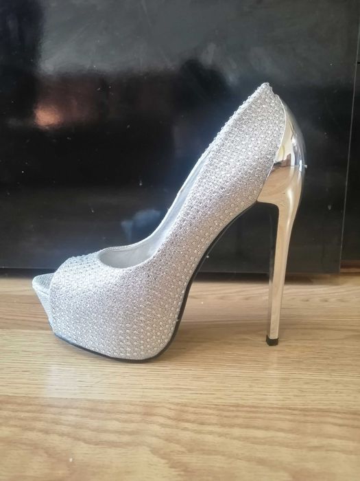 Токчета с камъни сребърни