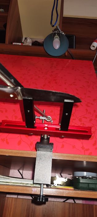 Заточной станок для ножей.