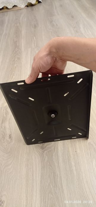 Кронштейн под ТВ настенный