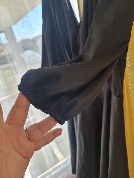 Rochie neagra din tafta