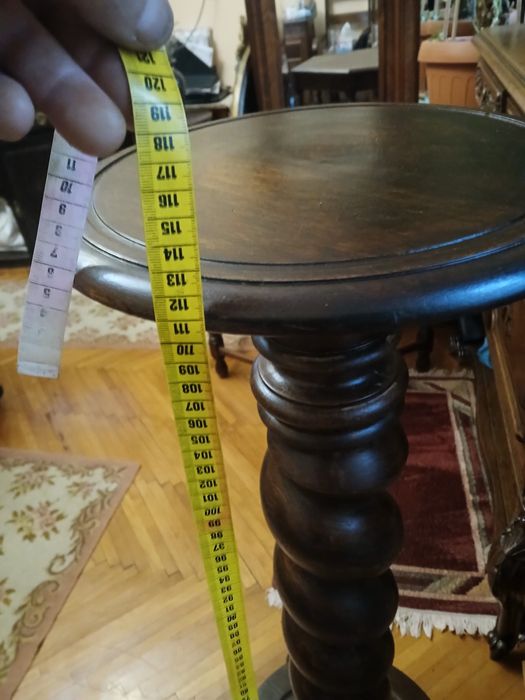 Etajera ( suport) din mahon