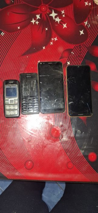 Telefoane de piese .