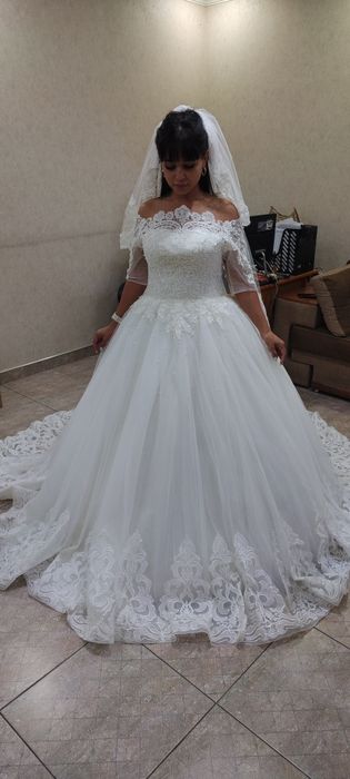 Свадебное платье