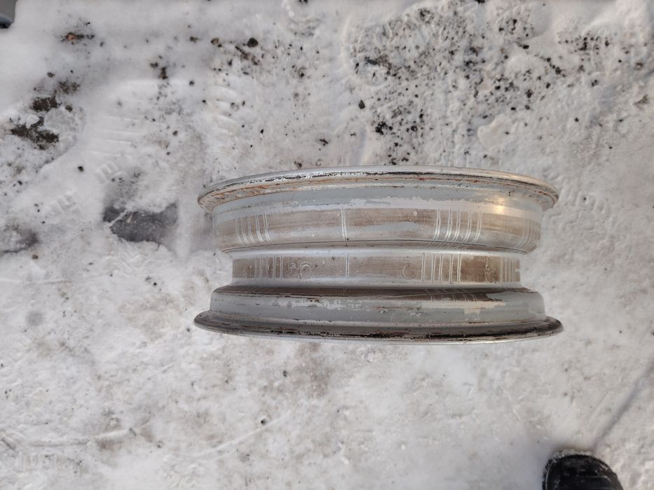 Продам диск от Нивы