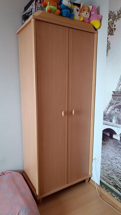 Мебель стенка,шкаф и письменный стол