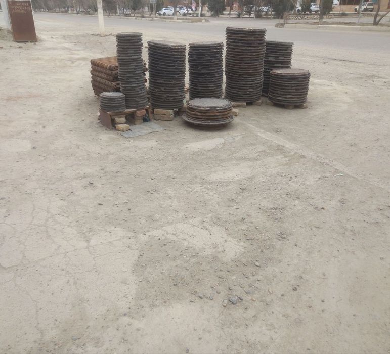 Азбест труба, чугунные батареи, крышка, колодец